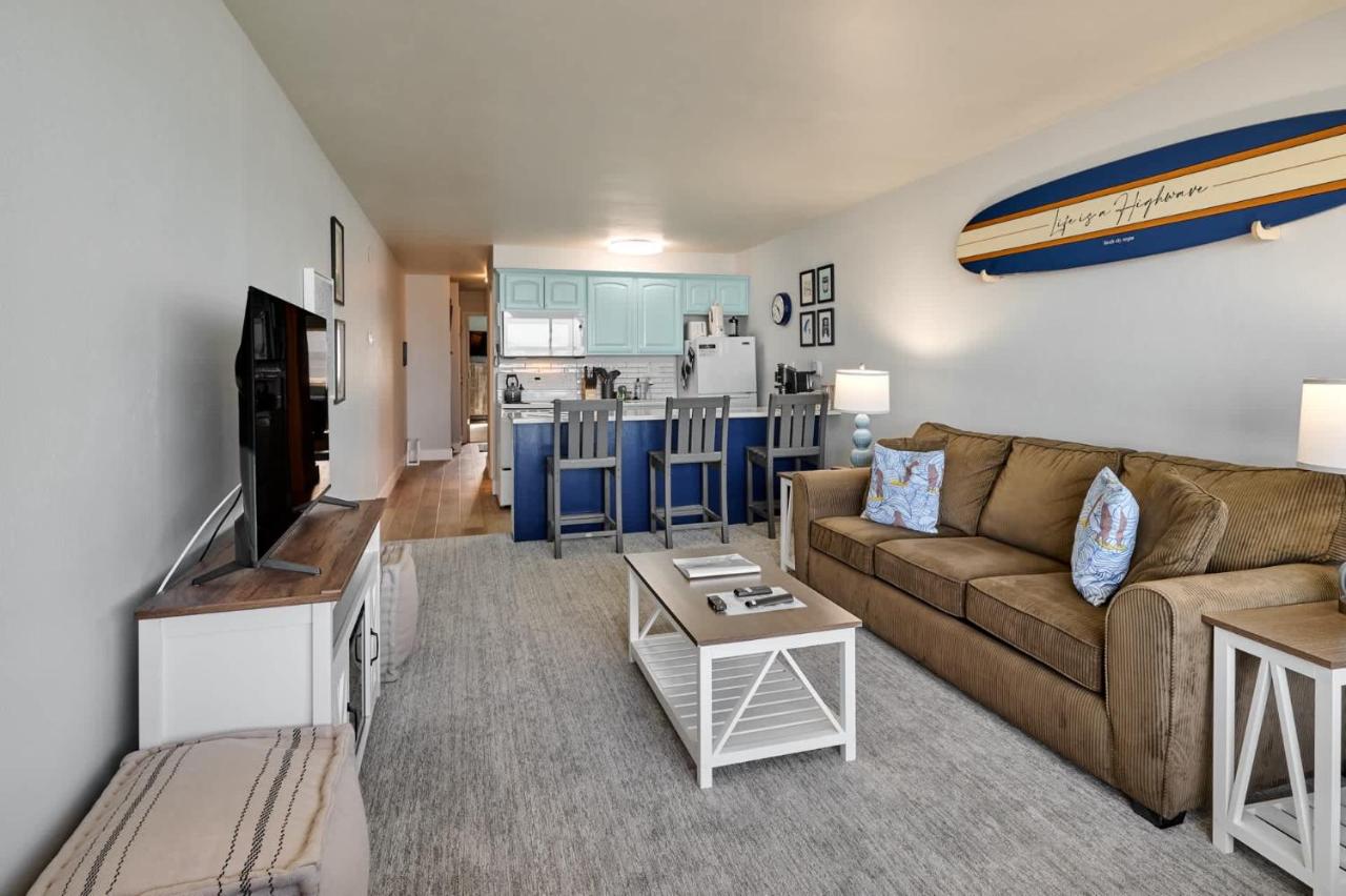 Oceanfront Suite - Upper Floor - Bed and Breakfast Lincoln City