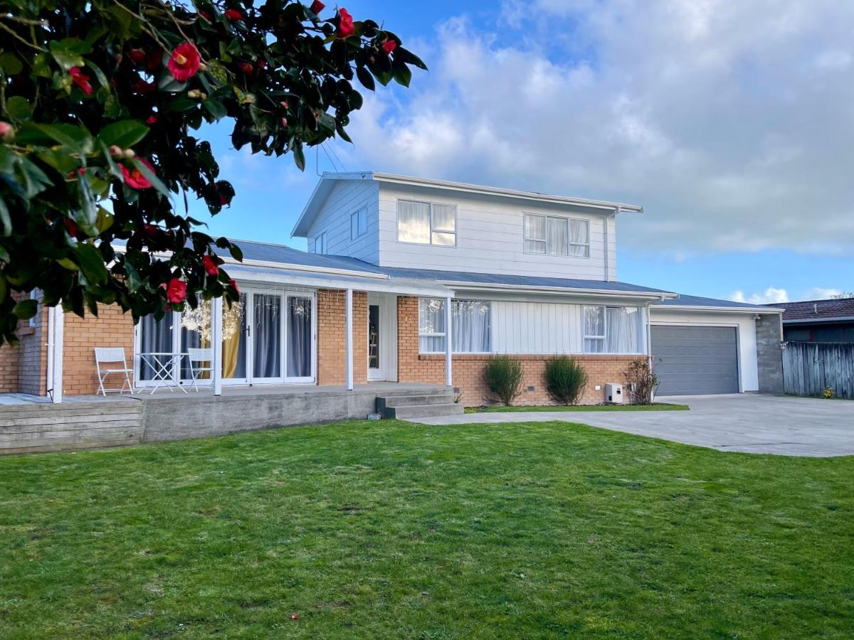 Quiet, private and 5-bedroom holiday house - B&B