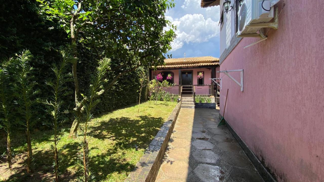 Casa Rosa Intimista em Itaúna - Bed and Breakfast Saquarema