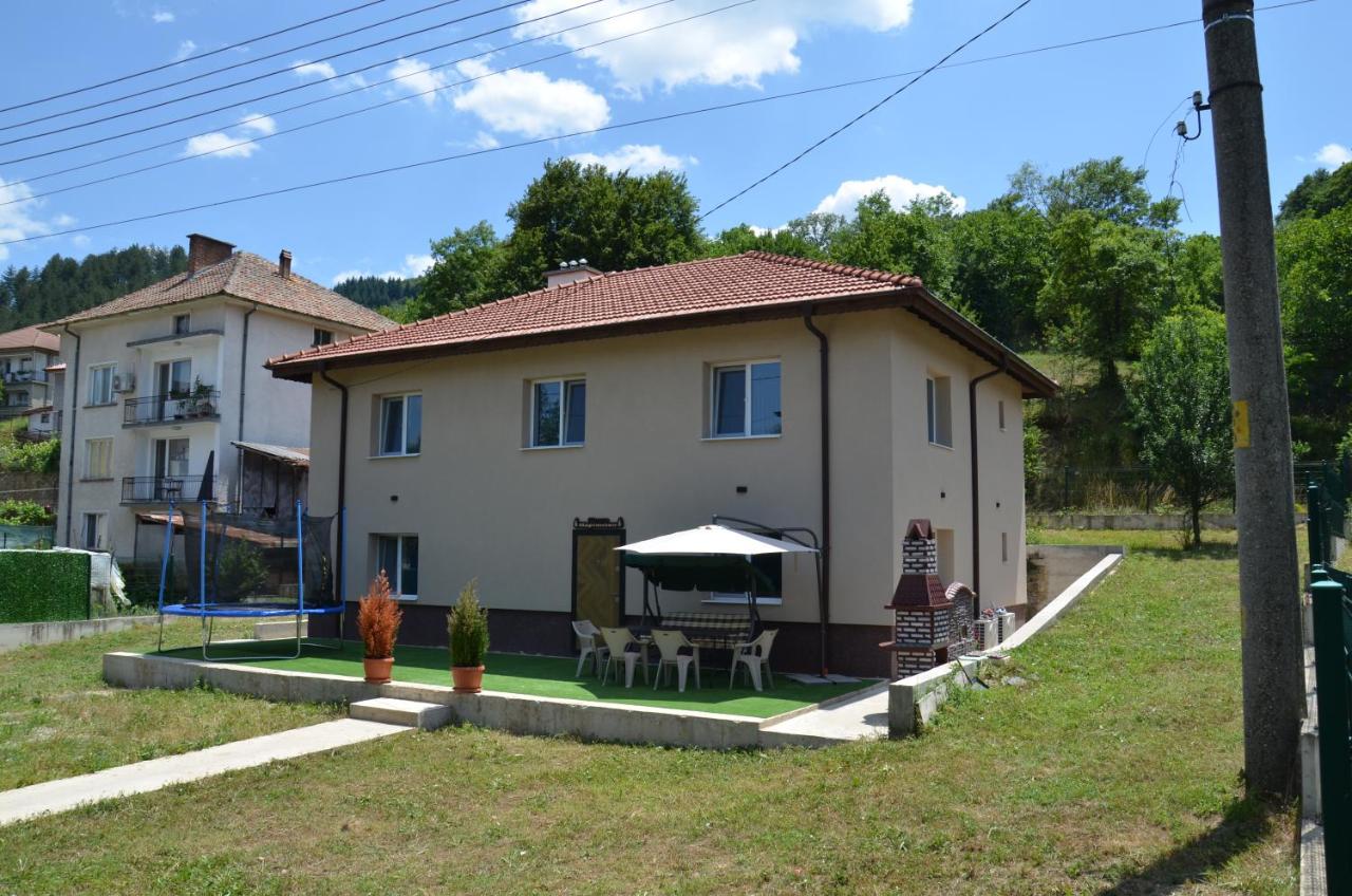 Стаи за гости Мартинови - B&B