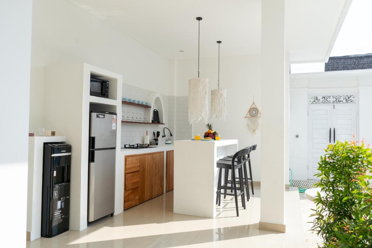 Villa Azula Bali - Bed and Breakfast Canggu