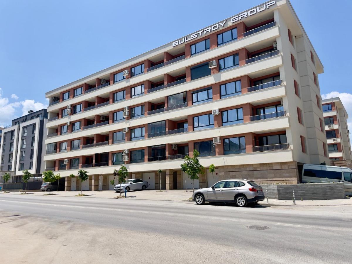 Casa Vista Premium 2BR Apartment with Free Parking - Bed and Breakfast Sofia