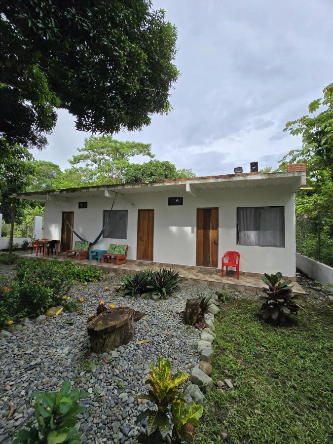 Hostal Rojoyale capurgana - B&B Acandí