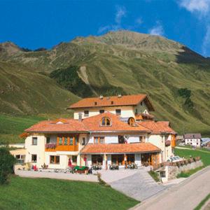 B&B Melago - Hotel Alpenjuwel - Bed and Breakfast Melago