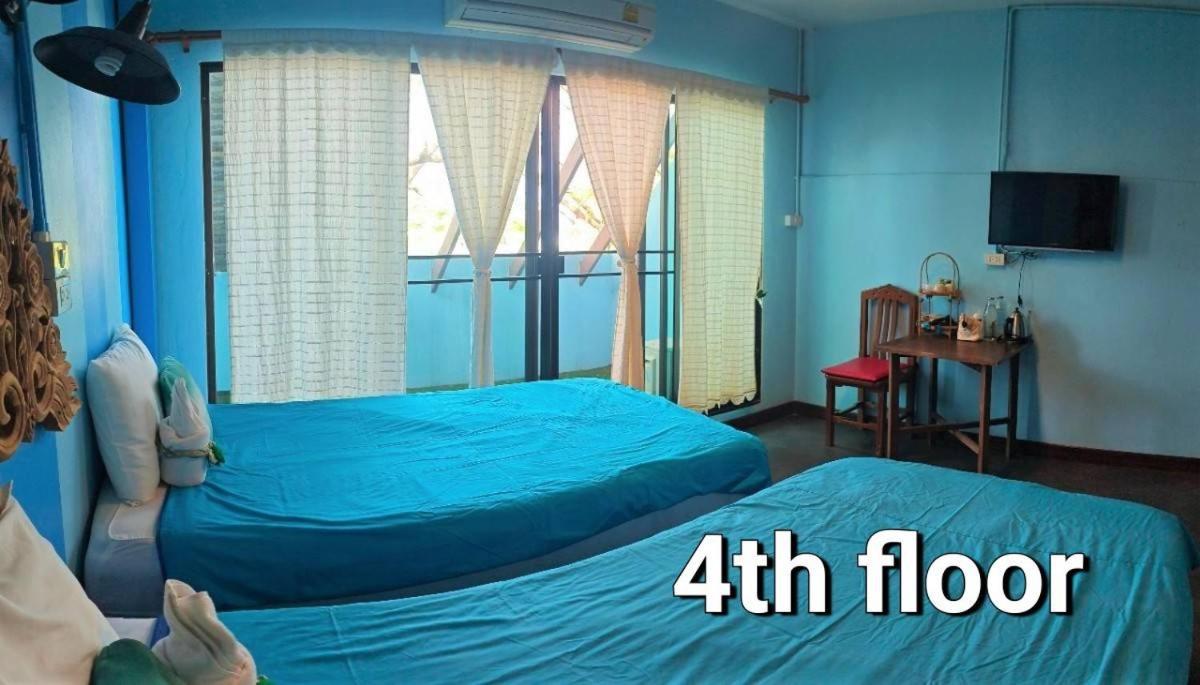 Twin Room with Balcony