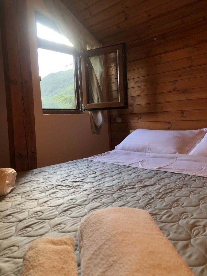 Camera Matrimoniale Deluxe (2 Adulti + 1 Bambino)