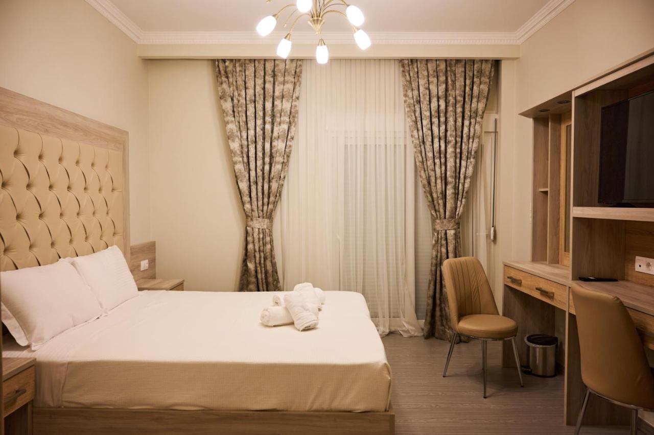 Suite 2