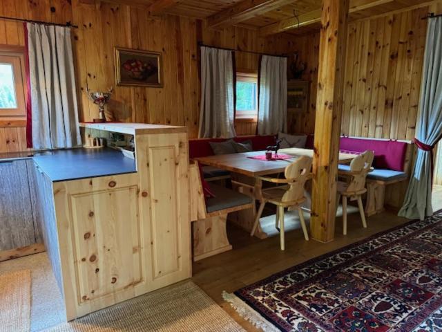 Almhütte Chalet für 8 Personen in der Feldpann-Alm - B&B