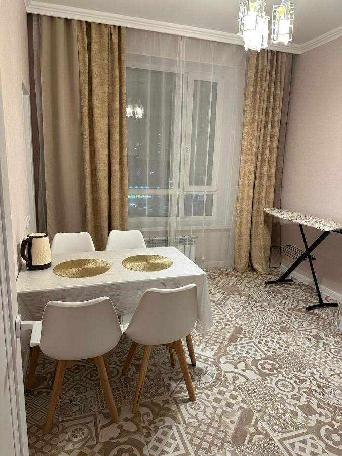 ЖК Тандау1, Центр нейрох, РДЦ, материнства и детства - B&B Astana