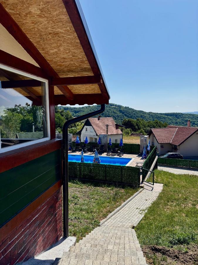 APARTMAN ''kota 555'' - Ferienwohnung Mutanj