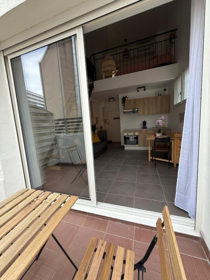 Superbe F2 Duplex Proche Paris & Disneyland - Chambres d’hôtes Neuilly-sur-Marne