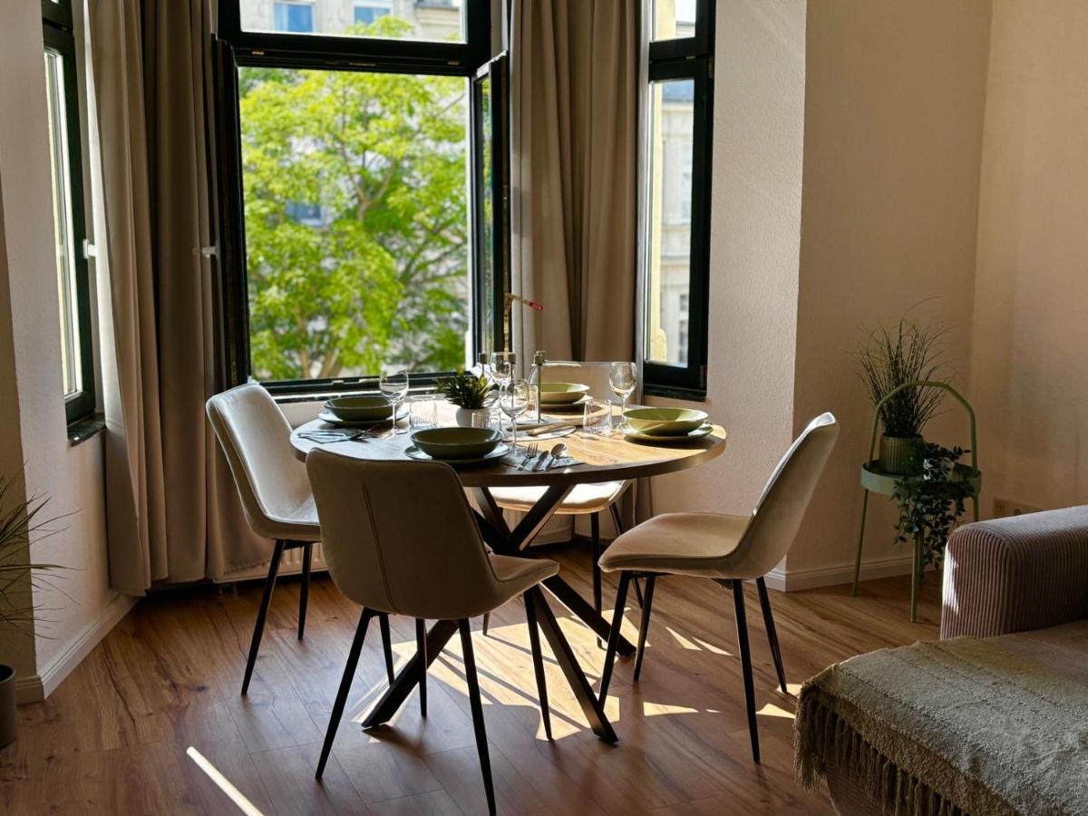Helle, freundliche Wohnung in Zentrumsnähe - B&B Magdeburg