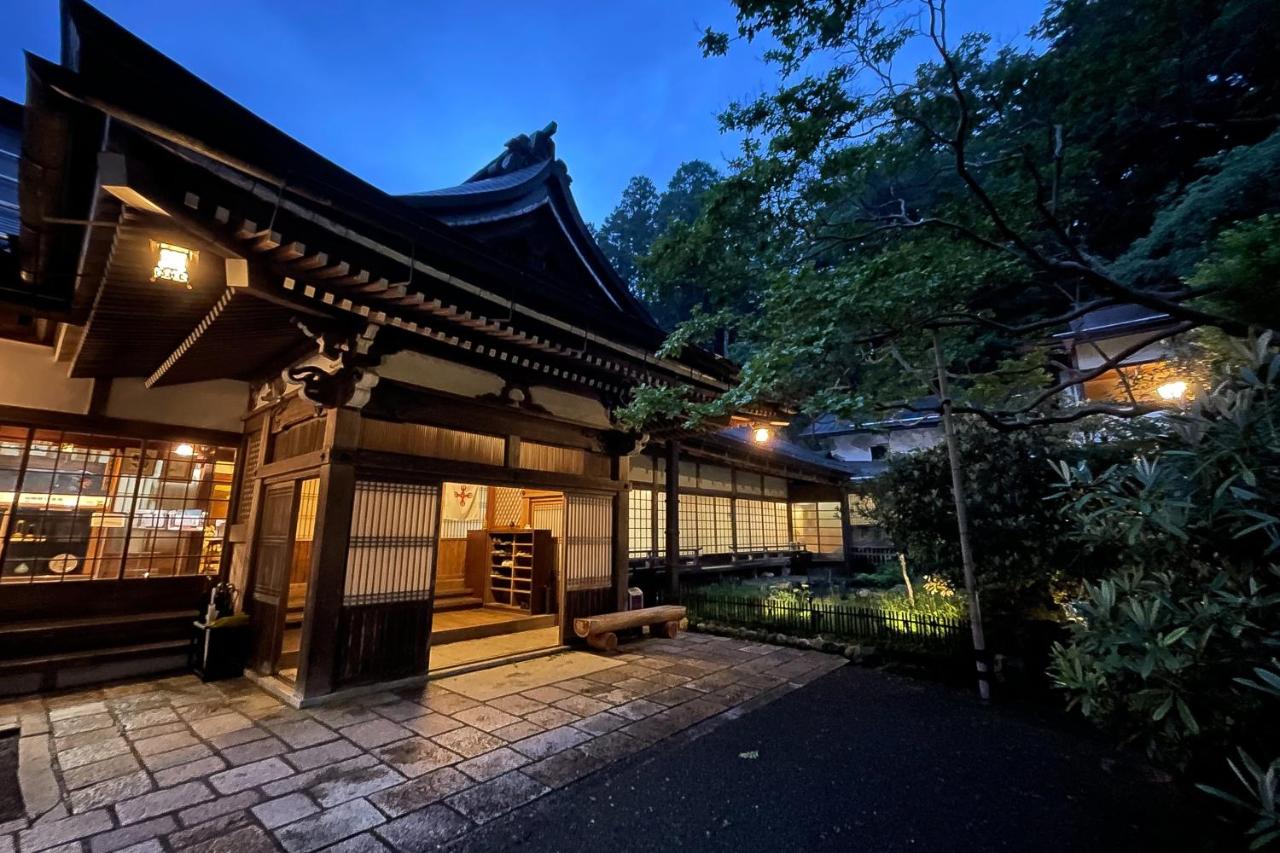高野山 宿坊 光明院 -Koyasan Shukubo Komyoin- - B&B
