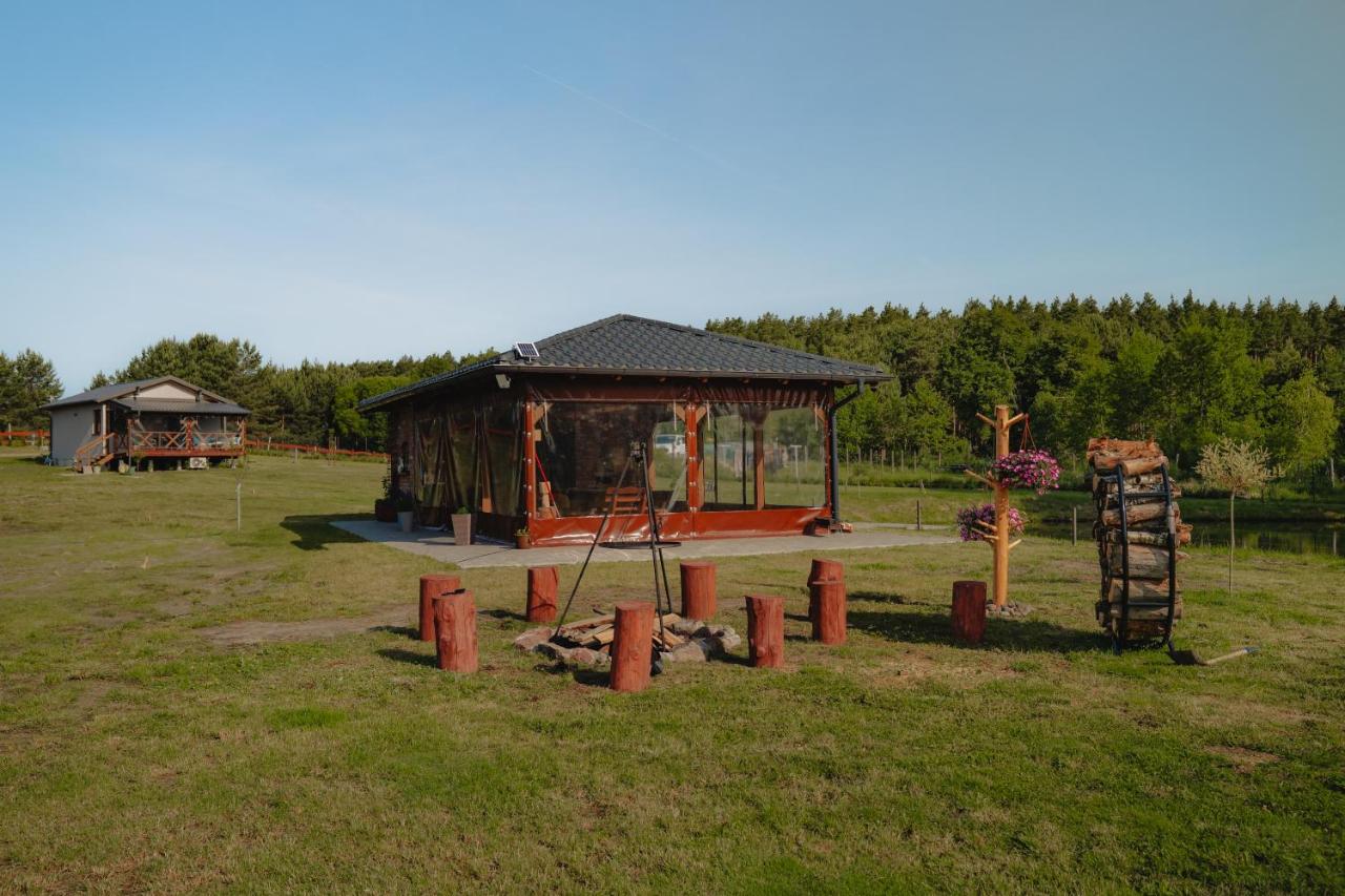 Ranczo KUFLANDIA Średnia Huta - Chambres d’hôtes Średnia Huta