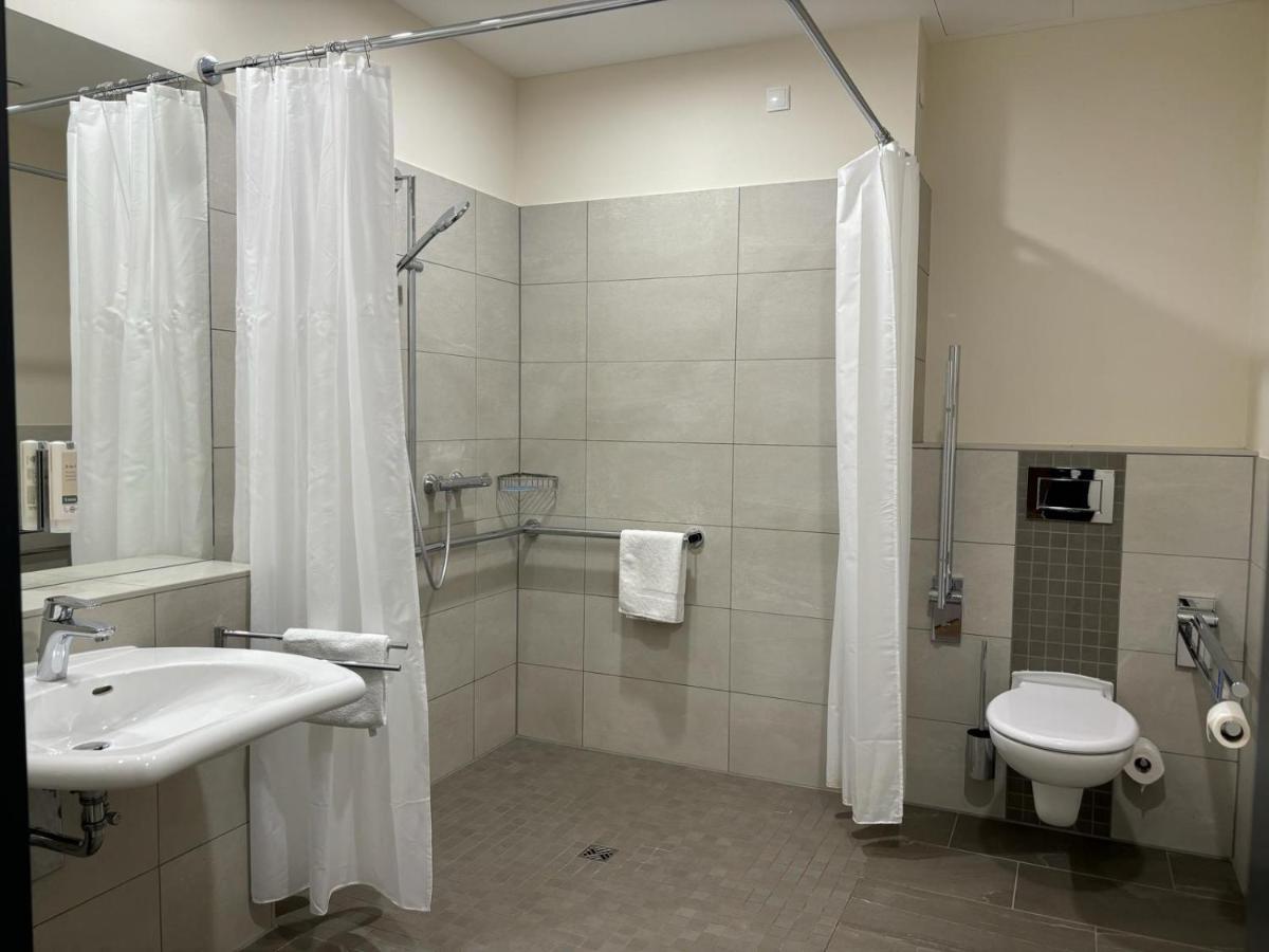Chambre Familiale avec Salle de Bains