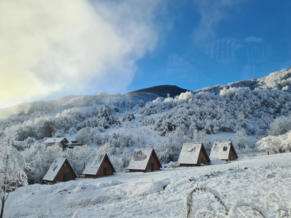 JAGI Bungalovi Mrkonjic Grad - B&B