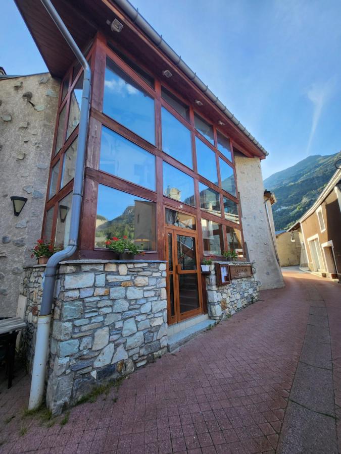 Auberge La Cascade - B&B Avrieux