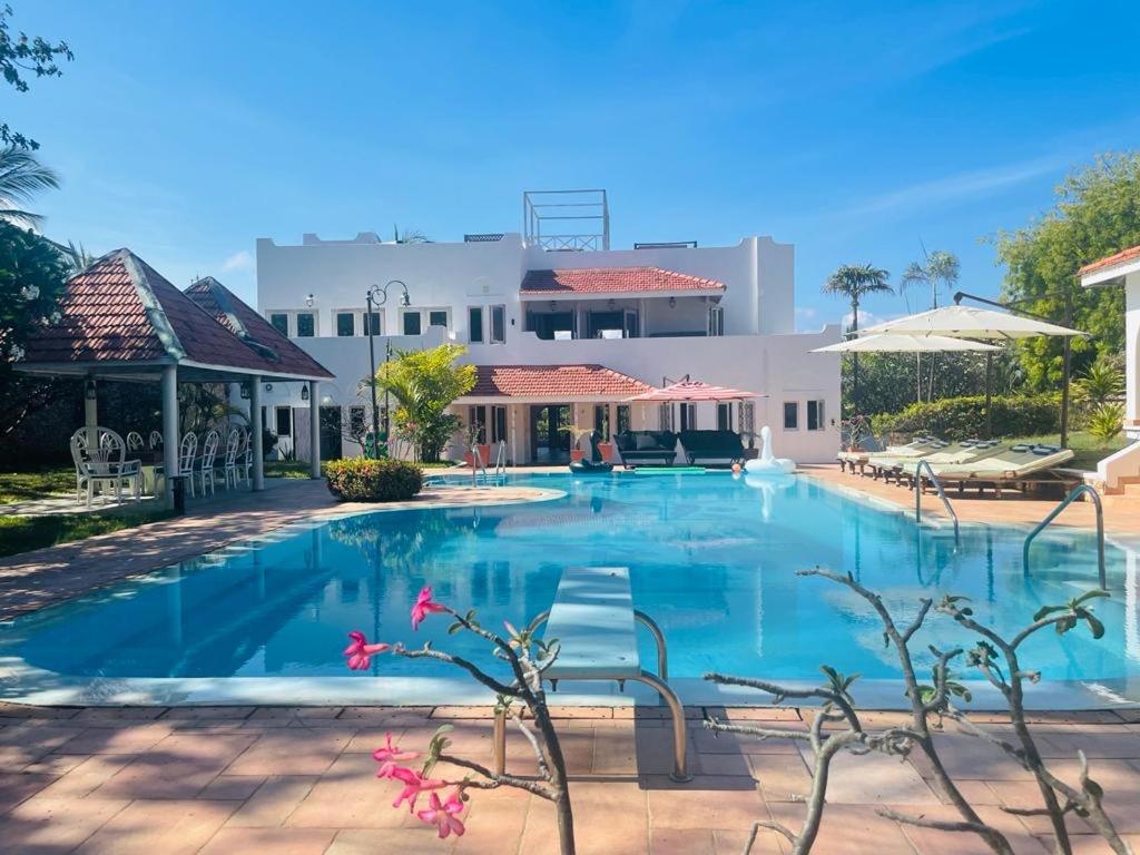 Malindi 5bedroom Beach Villa - B&B Malindi