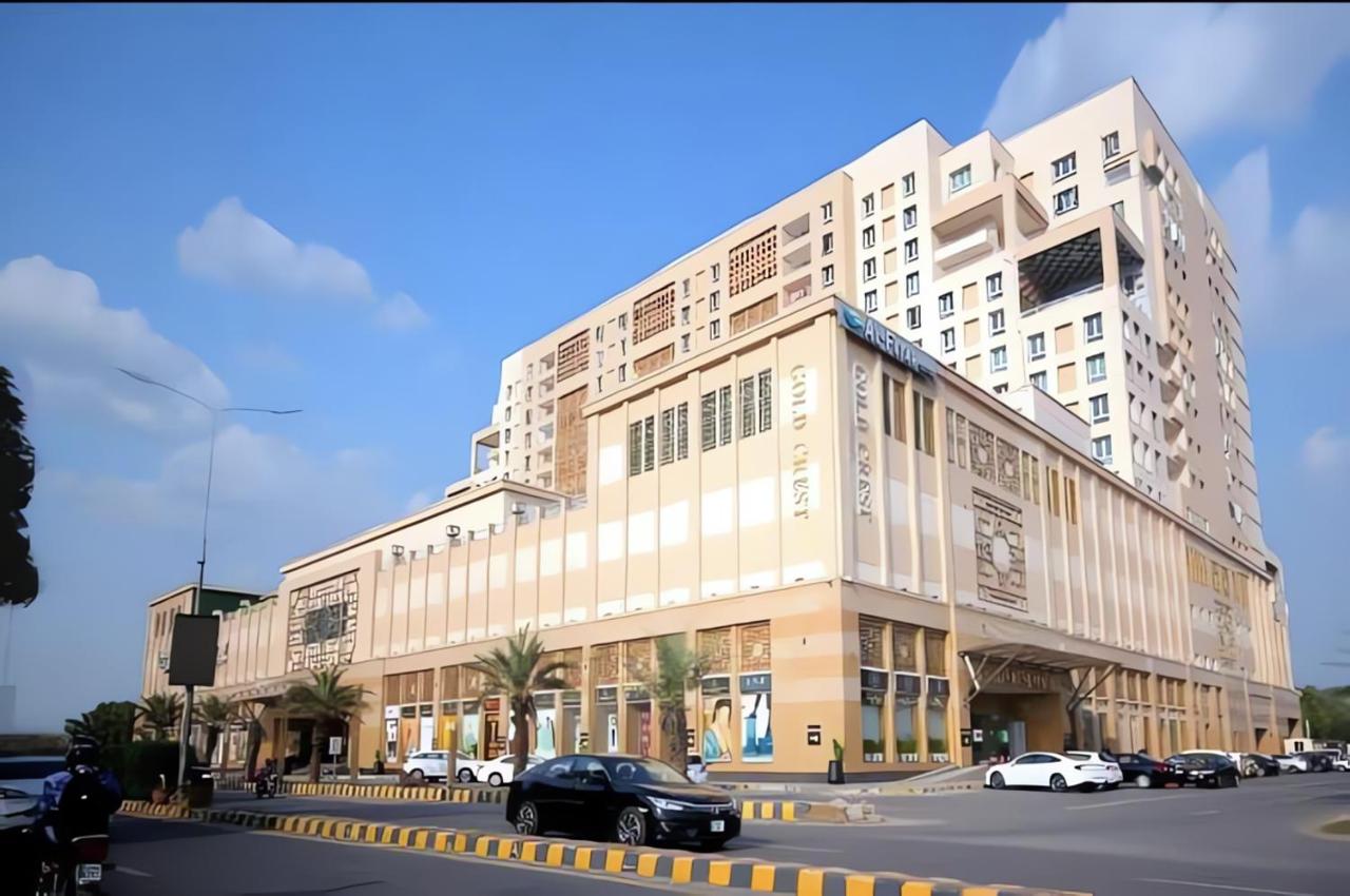 GoldCrest Mall Luxury Apartments with Balcony In DHA Lahore - B&B Lahore