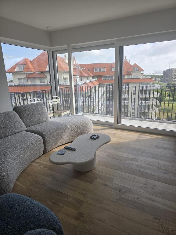 Stijlvol nieuwbouwappartement op wandelafstand zee - INCLUSIEF PARKEERPLAATS - Bed and Breakfast Blankenberge
