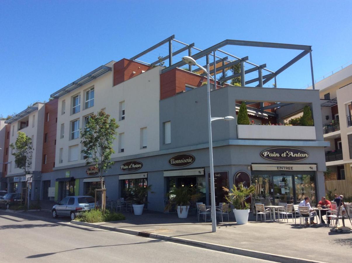 Grand studio Manosque face lycée international et hôpital, Cadarache-Iter - B&B Manosque
