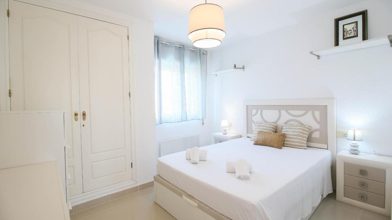 Apartamento de 2 dormitorios con balcón y terraza