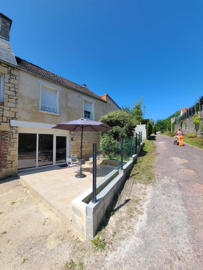 Maison en pierre de Caen charmante et confortable et sa terrasse privative entre terre et mer - B&B