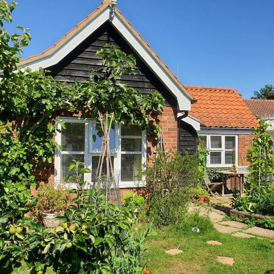 Little Furrows, Wenhaston - B&B