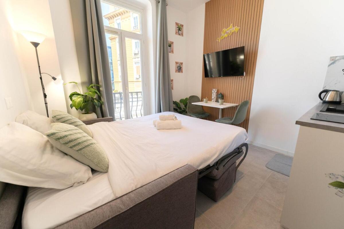 BA Studio Nice, Centre ville face Gare SNCF - Bed and Breakfast Nice