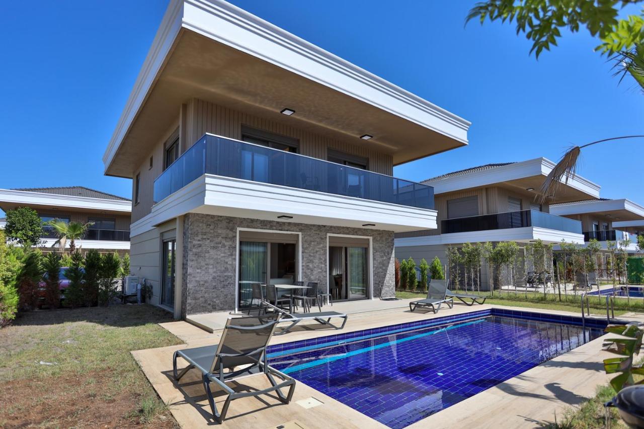 Nirvana Belek Villas - B&B