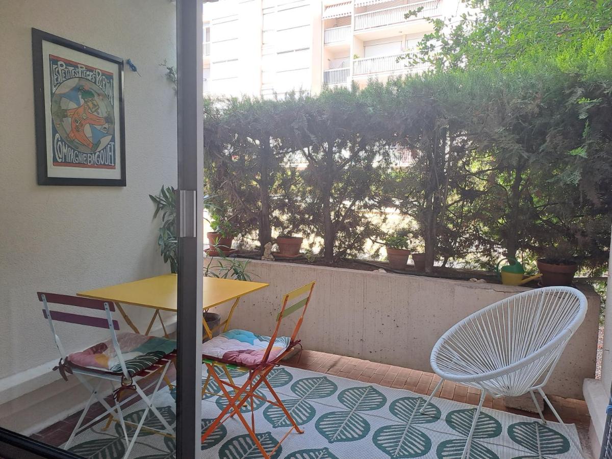 Studio centre-ville, Terrasse, Parking - B&B