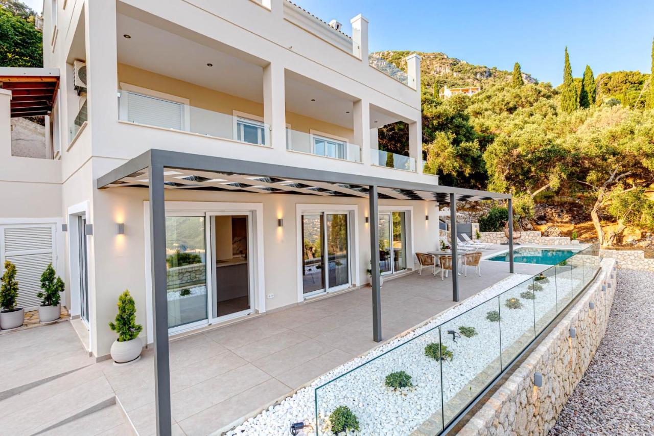 Amarilia Private Villa - B&B Lákones