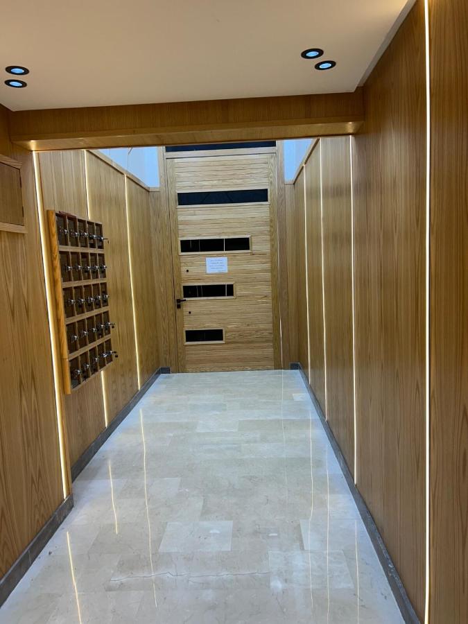 Casablanca Luxury Studio Apartment Steps to the Beach - B&B