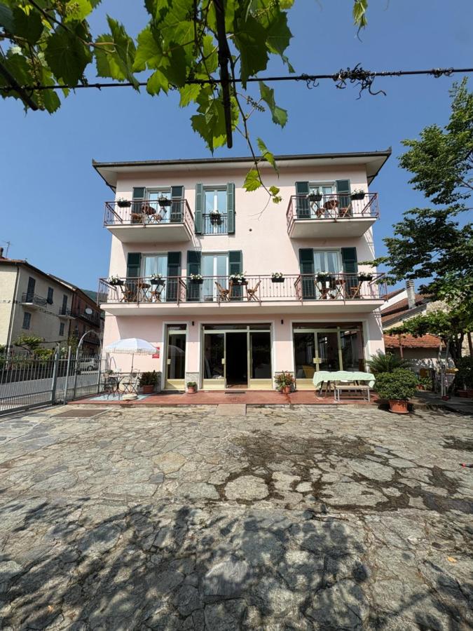 Hotel Momora - B&B Bardineto