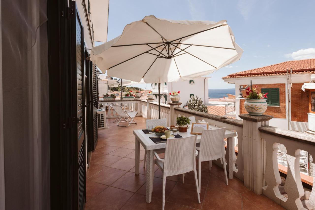 Casa Vacanze Rosy " Nel Centro" - B&B Palinuro
