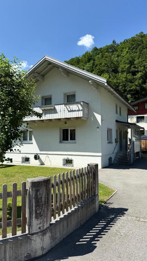 Haus Can - Ferienwohnung Dalaas