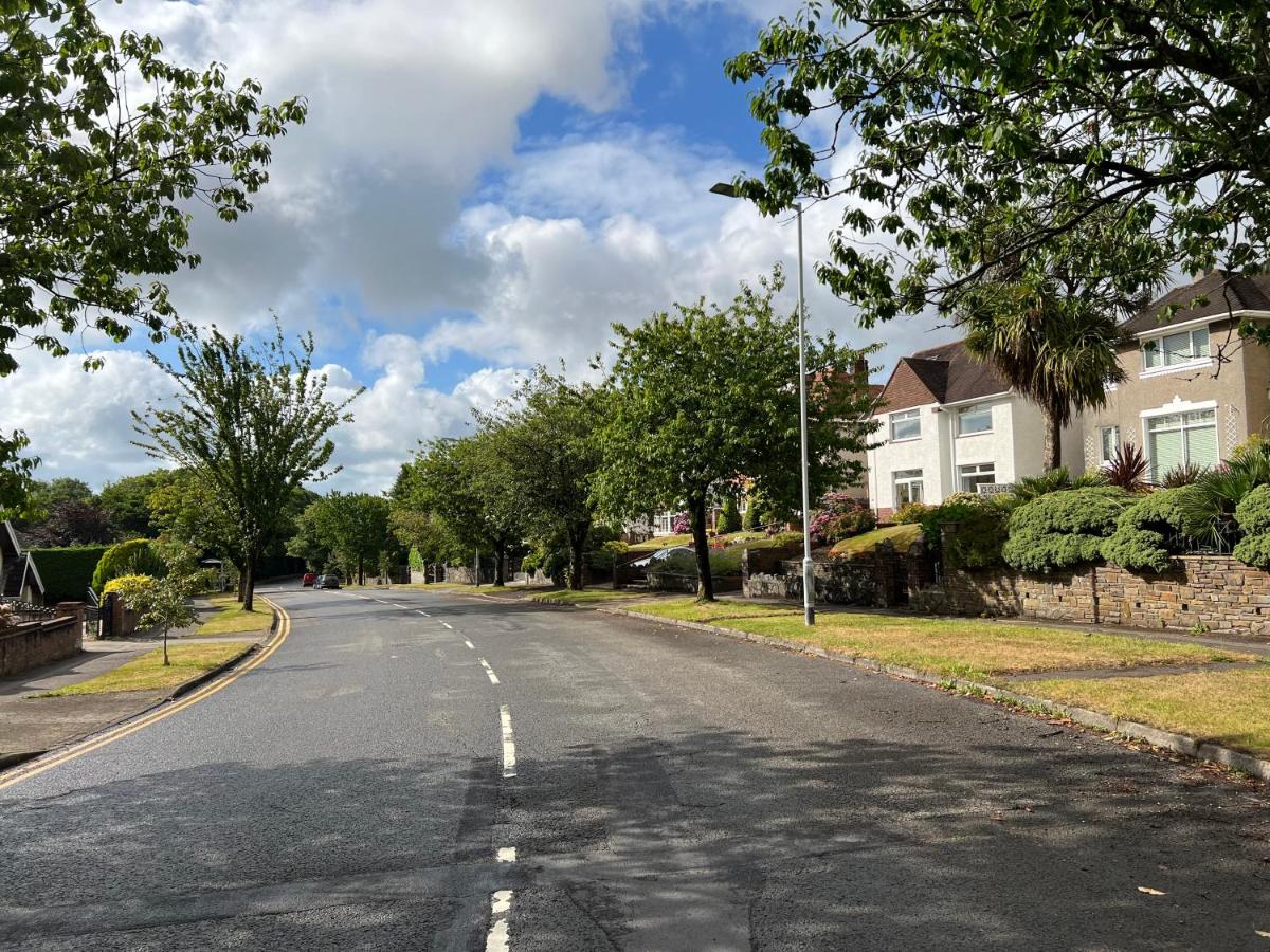 Gower Getaway - Parking & Ensuite - Bed and Breakfast Swansea