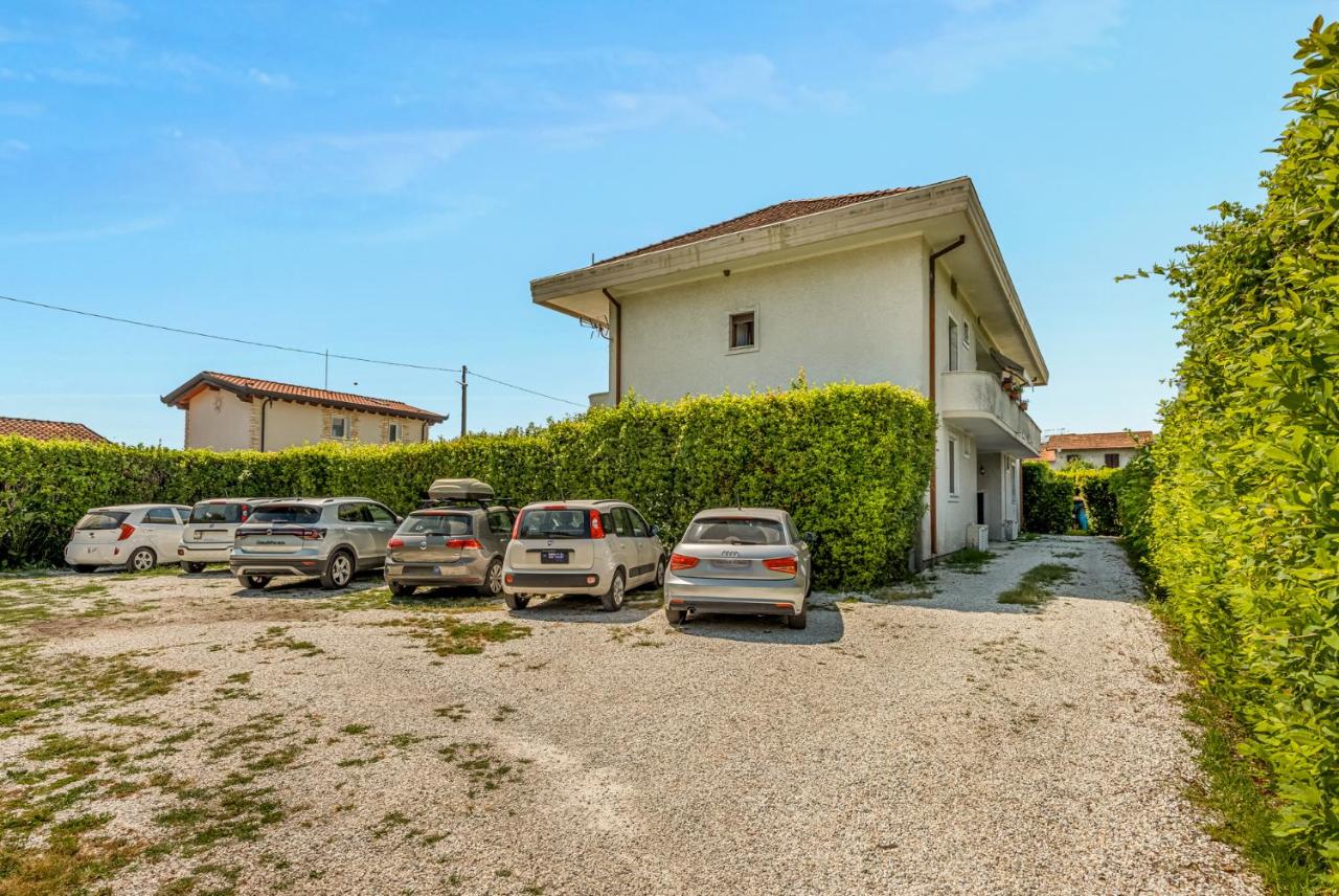 Suite a 5' Forte Dei Marmi - Parcheggio privato - WiFi - AC - B&B