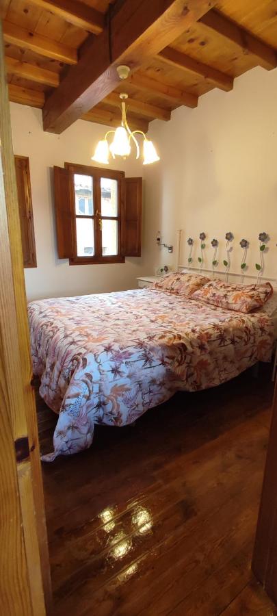 La Isla Confortllanes Apartment - B&B