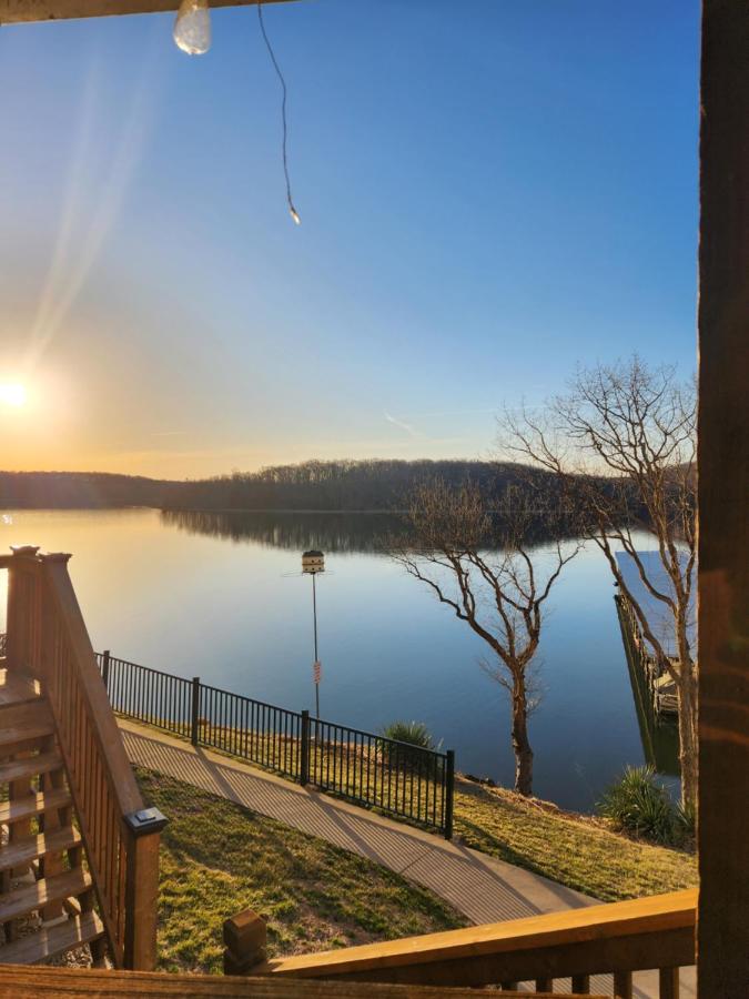 Peaceful 1st floor lakeside condo minutes from Osage Beach and Ozark State Park - Chambres d'hôtes Kaiser