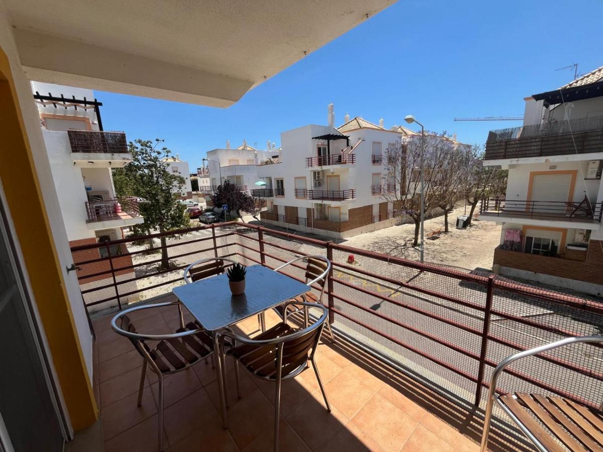 T2 Cabanas Gomeira Piscina Prestige For Home - B&B Cabanas de Tavira