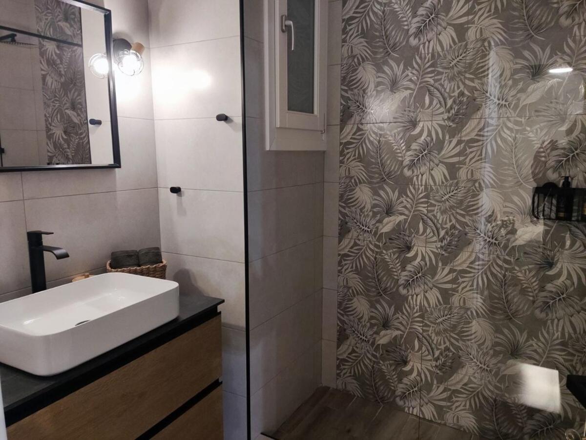 La Fleur - Ferienwohnung Ermoupoli