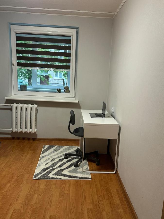 Spacious 4-Room Apartment in Klaipėda Old Town - Chambres d’hôtes Klaipėda