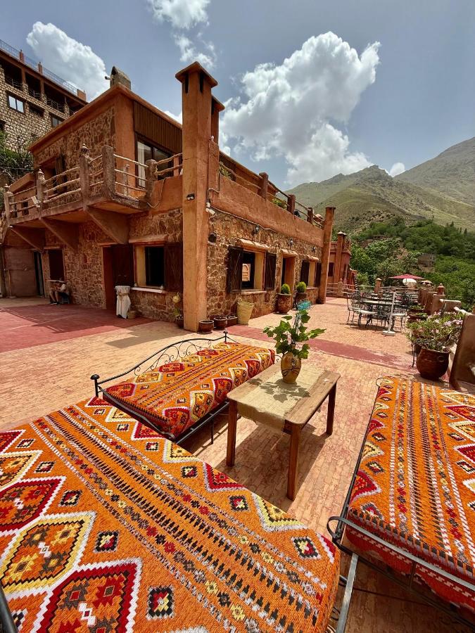 Aux lumières du toubkal Light of Toubkal - B&B