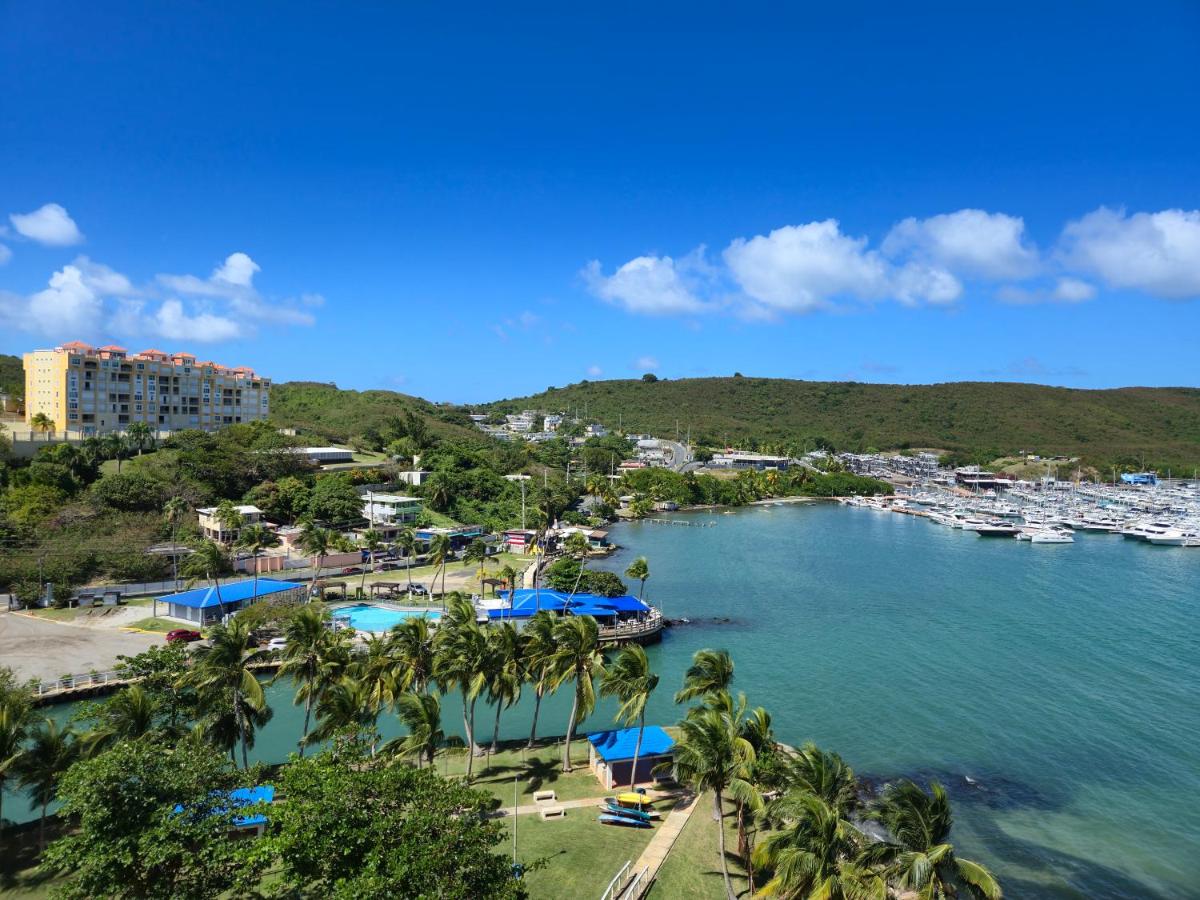 Spacious waterfront apartment, great views & more! - B&B Fajardo