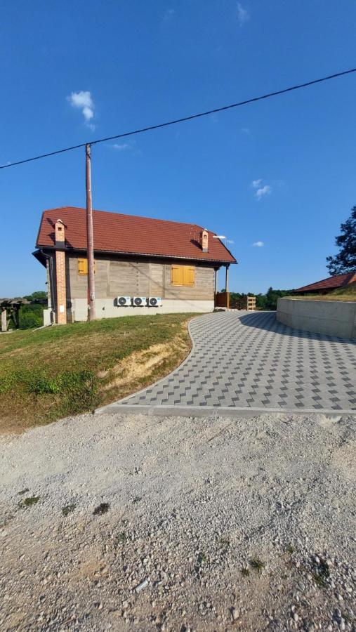 Bakina kuća - B&B Jasetići