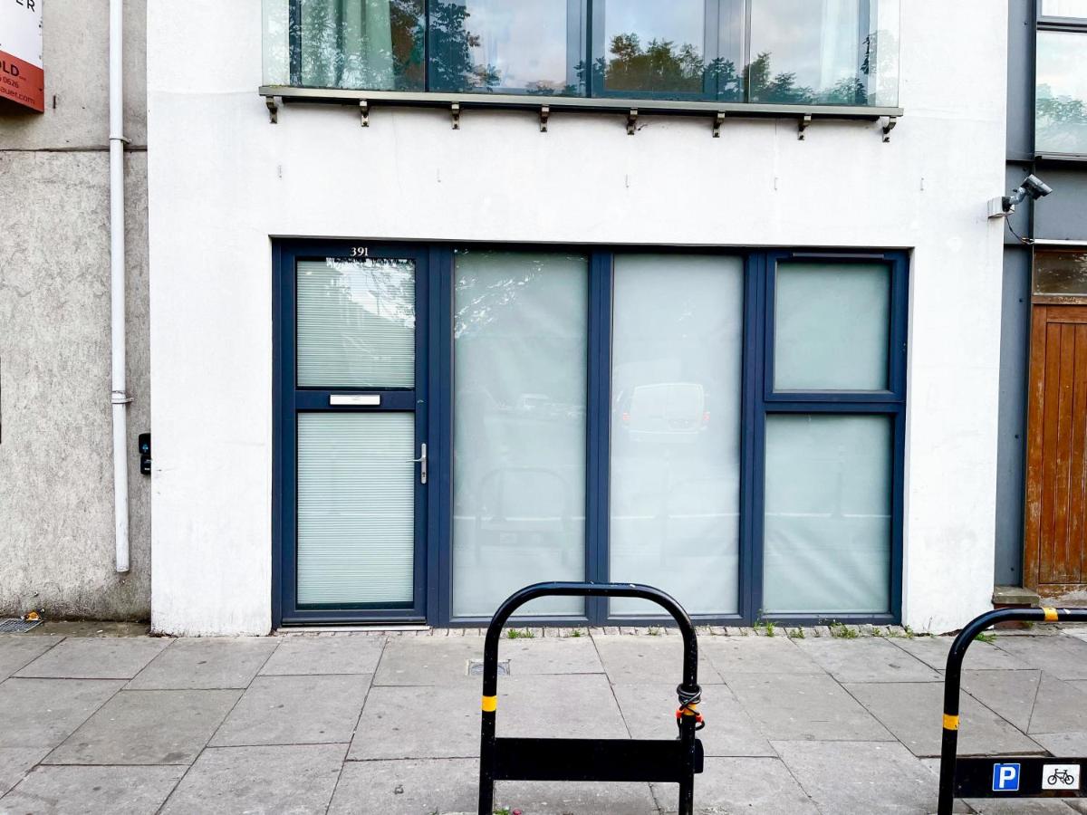 Cozy Studio Flat with FREE WiFi in Islington near Upper Street , Highbury , Angel Station - B&B London