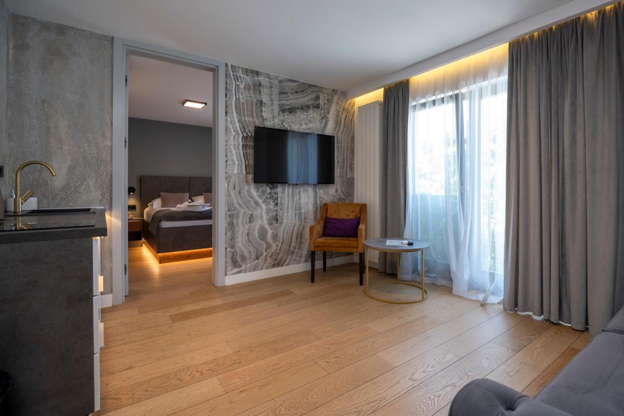 Appartamento Deluxe con 2 Camere da Letto e Vista Giardino