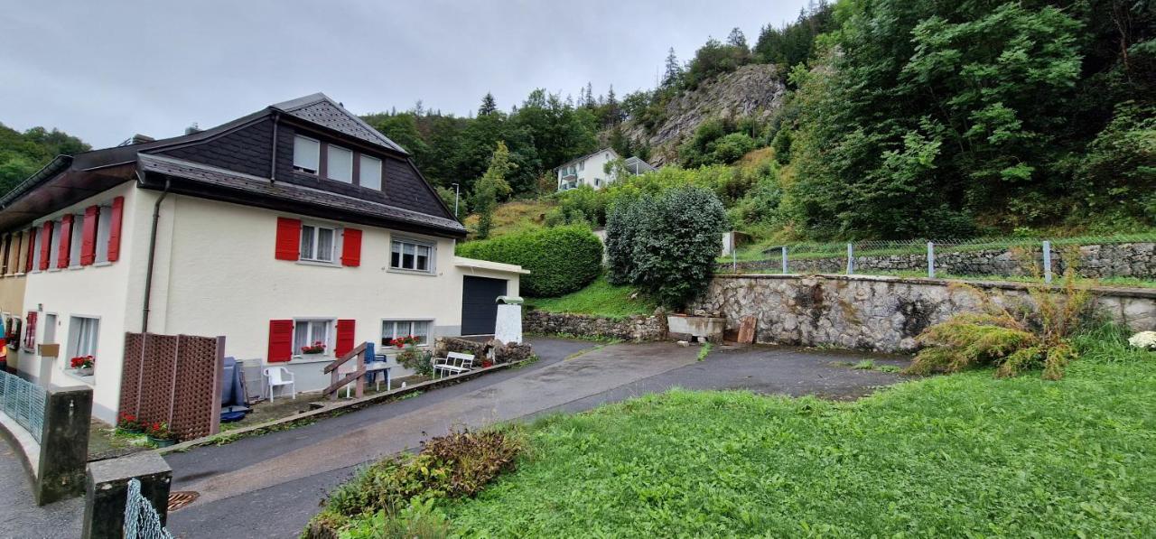 Maison vis-à-vis du lac - B&B