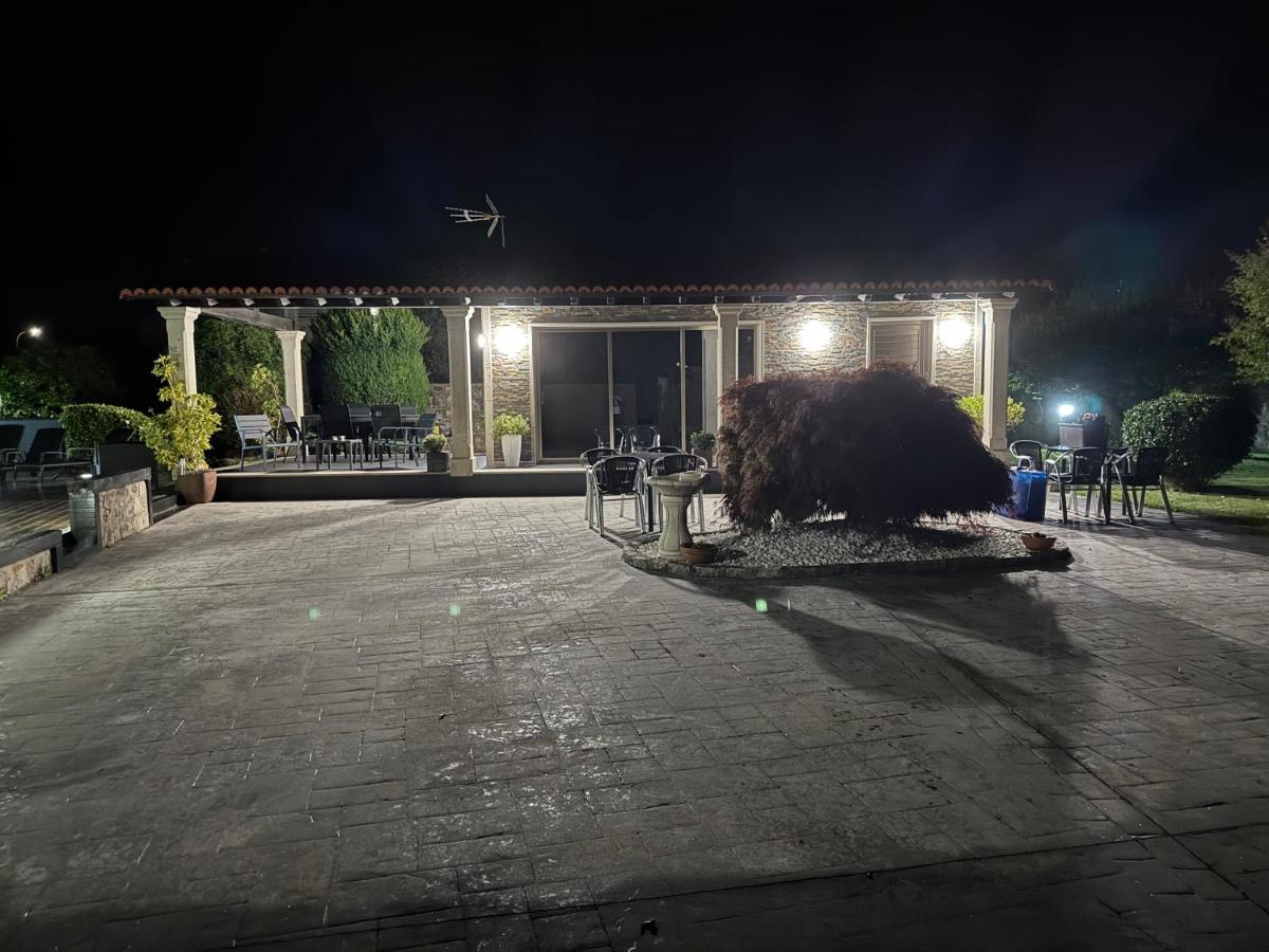 A casa da charca - B&B Puentecesures